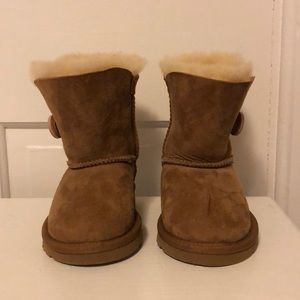 Ugg boots, toddler